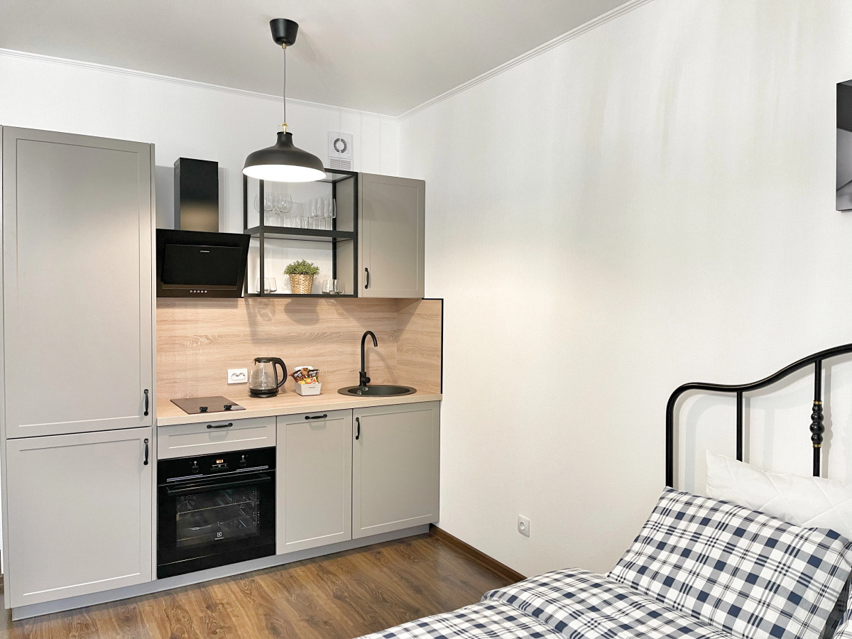 Квартира Loft Studio on Komendantskiy