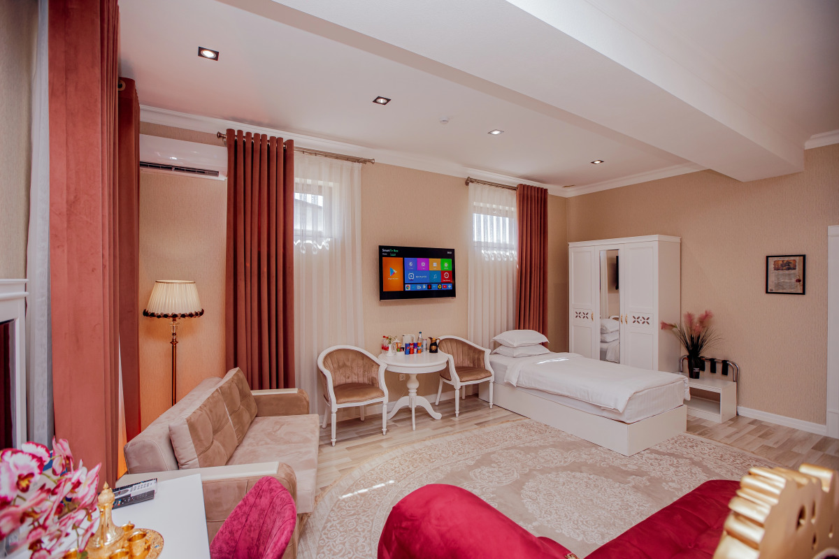 Silk Road Empire Hotel