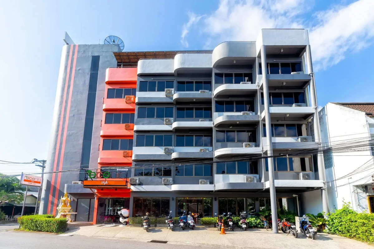 Отель Recenta Style Phuket Town
