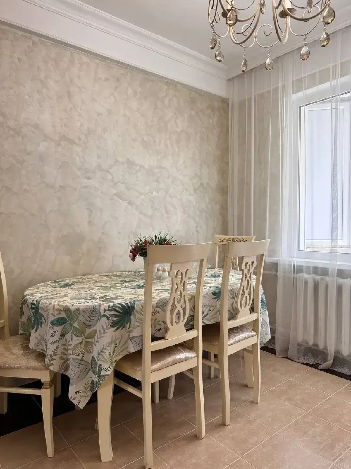 Квартира Просторная 3-комнатная в Центре Махачкалы