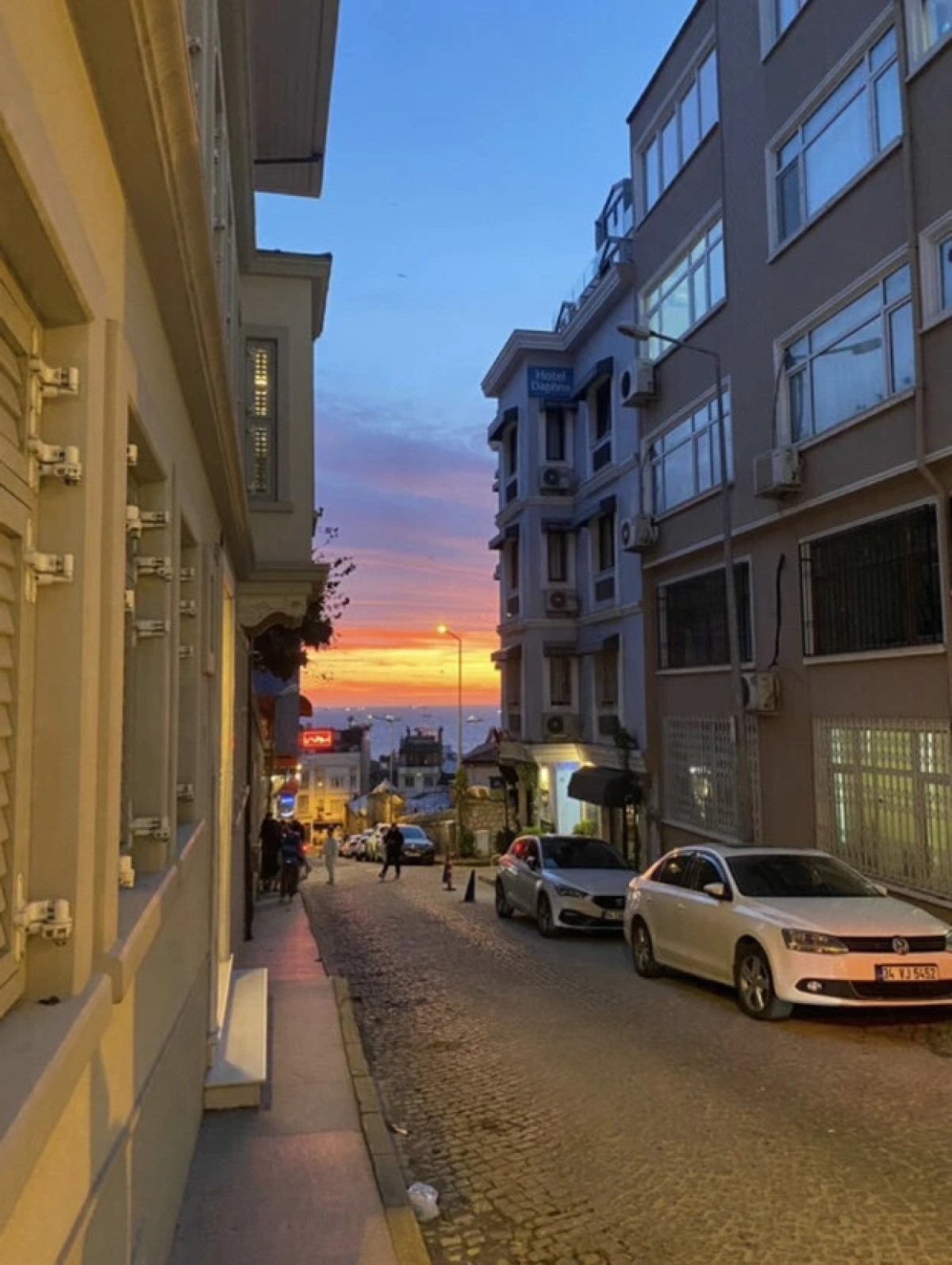 Отель Safran Suites