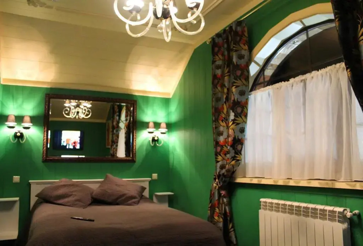 Отель Птичь