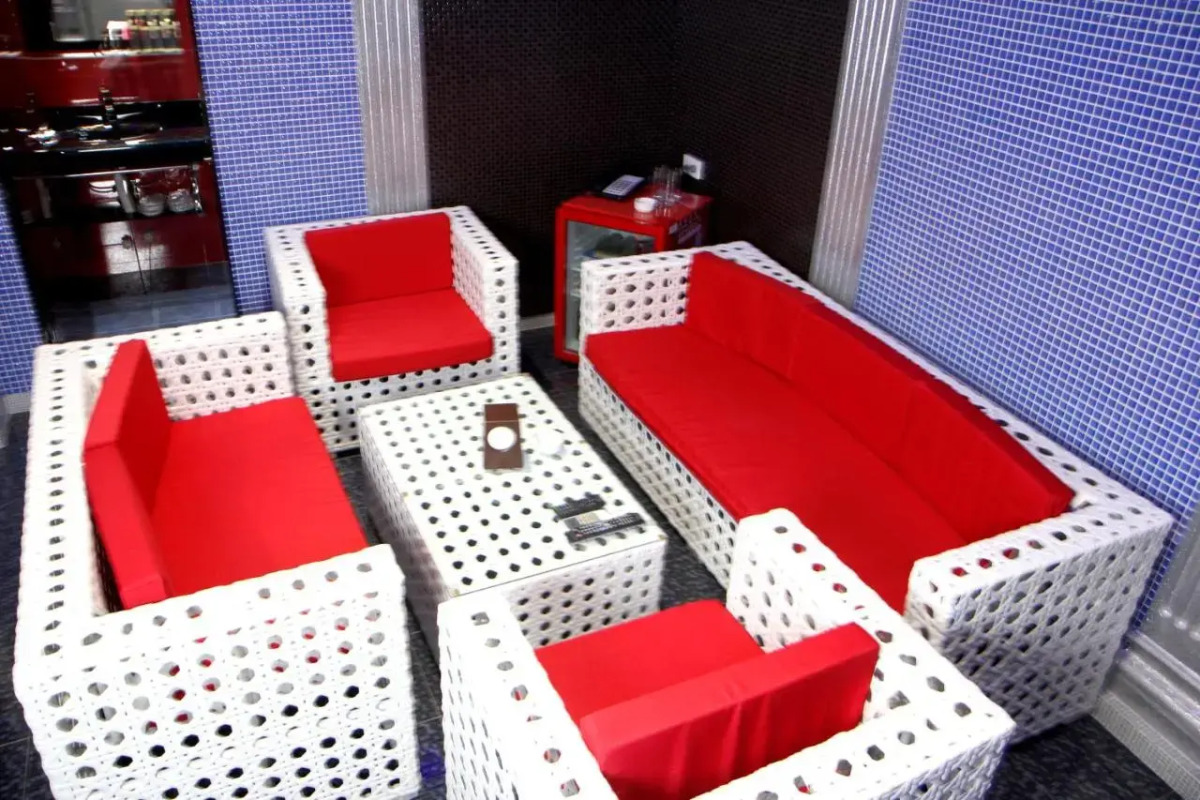 Отель Roma Yerevan & Tours