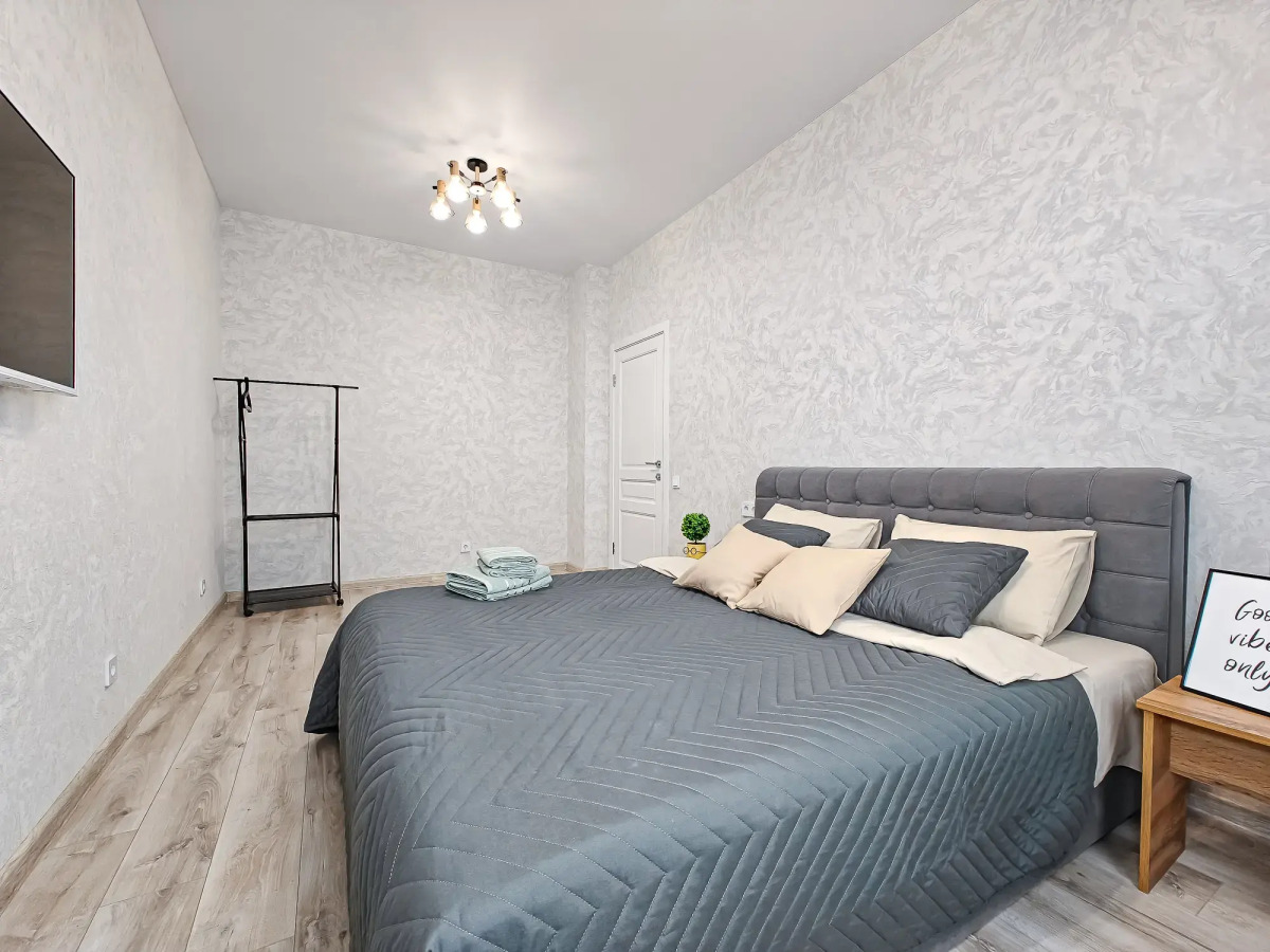 Апартаменты Евродвухкомнатные Stepanenkov на Военной 51