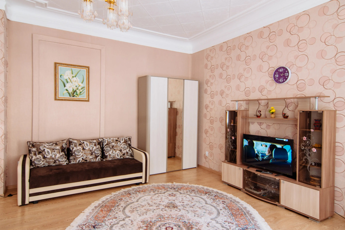 Квартира Большая однушка на Желябова