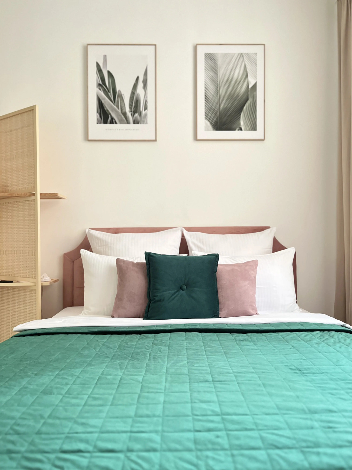 Квартира Ботаника в историческом центре от Wonderapart