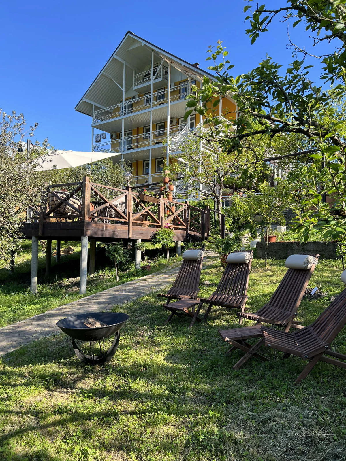 Гостевой дом Желтый