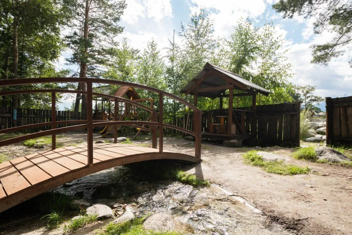 Отель Дом у реки