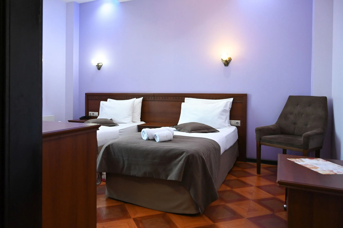 Отель Shine House