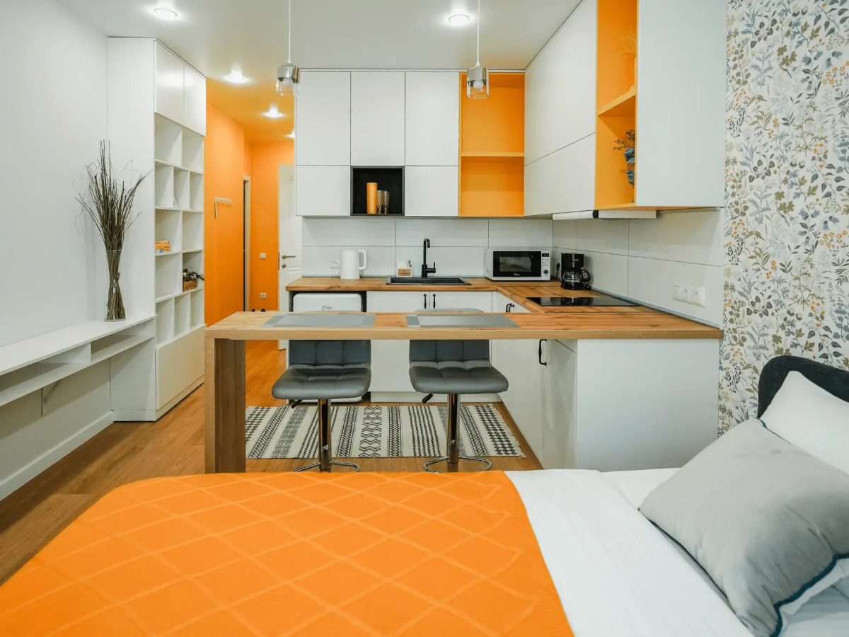 Апартаменты Yellow Studio Парк Галицкого