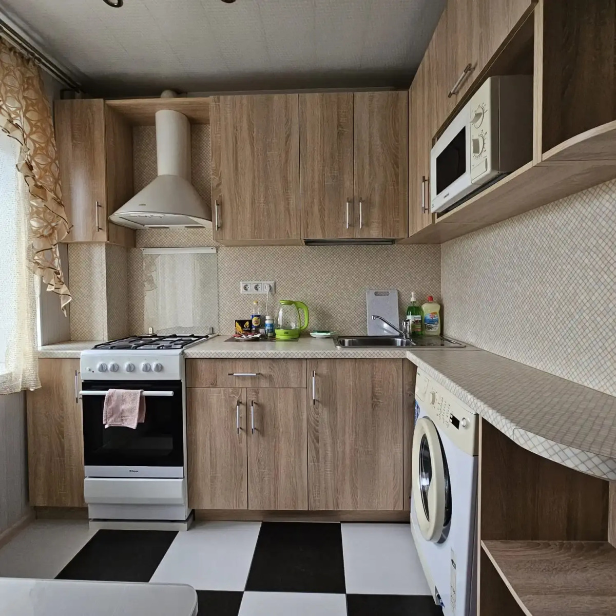 Квартира Уютная 2-х. комнатная квартира в самом центре города рядом с ПетрГУ