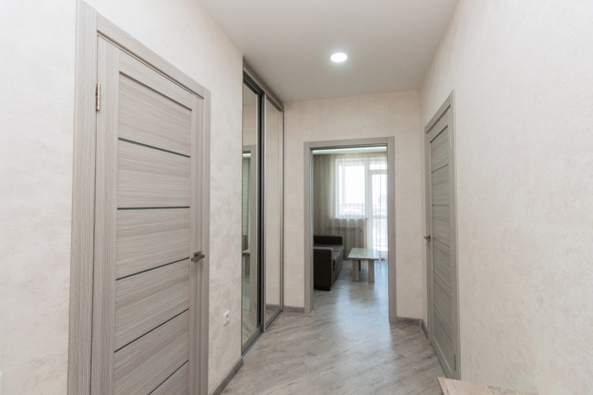 Однокомнатная квартира около жд вокзала на улице Ленина 81