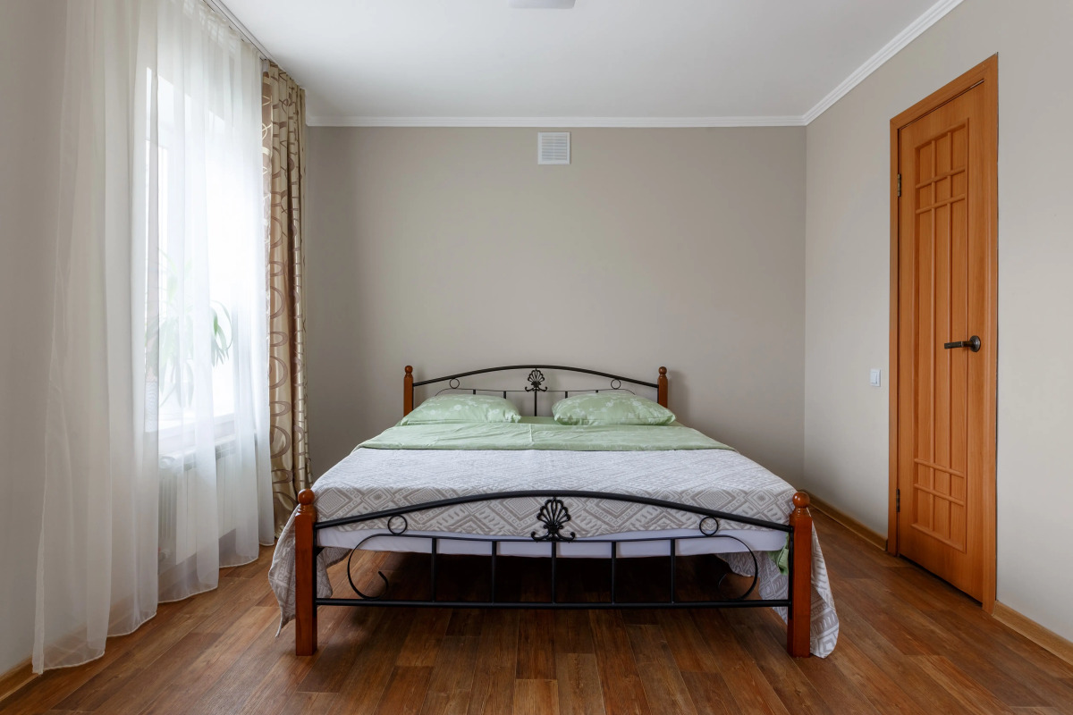 Меблированные комнаты  Еврозона