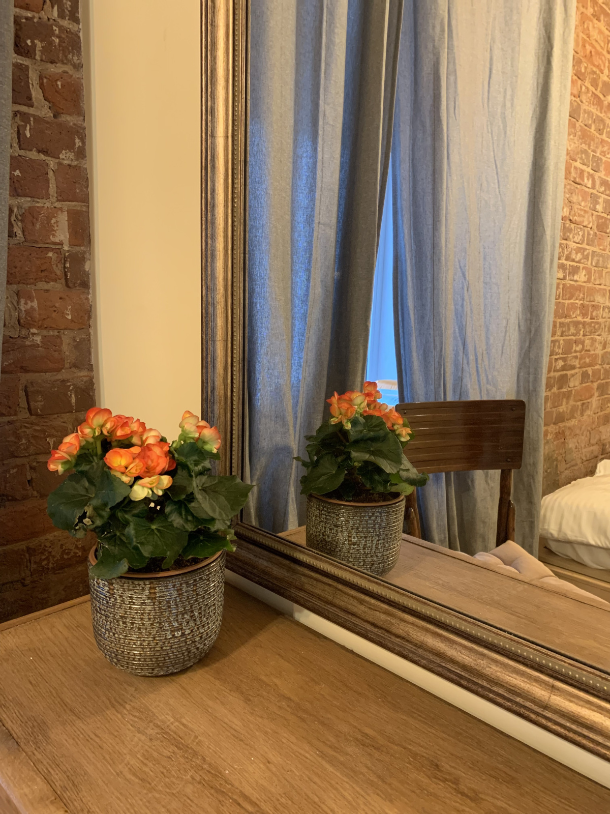Апартаменты Loft Apartment в центре города