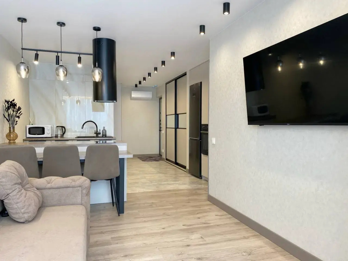 Квартира Стильная Двухкомнатная с Видом на Море во Владивостоке