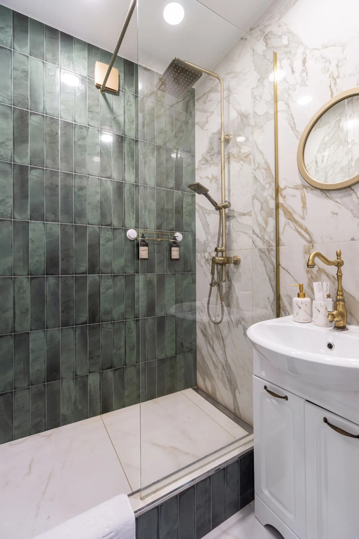 Апартаменты в Доме-Памятнике Дом имени Гоголя в Самом Центре Санкт-Петербурга