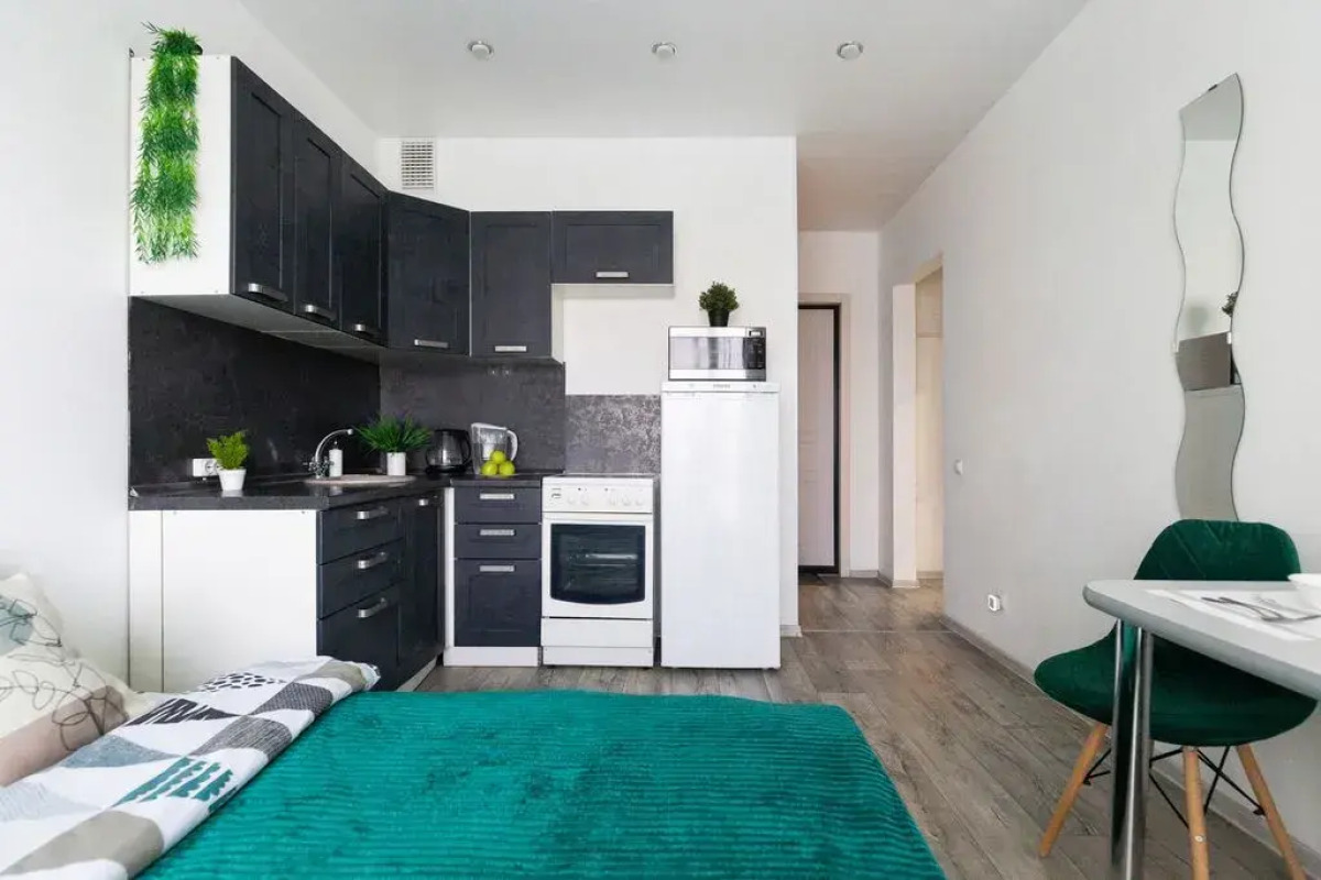 Апартаменты светлые на 16 этаже