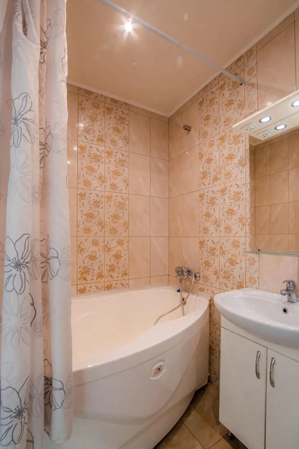 Квартира с Видом на Волгу