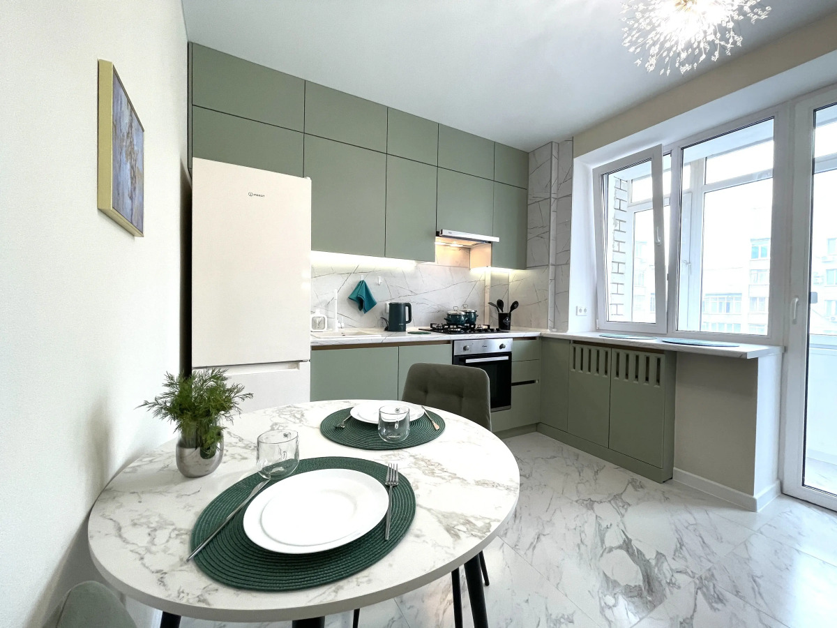 Квартира Чистопольская, 77