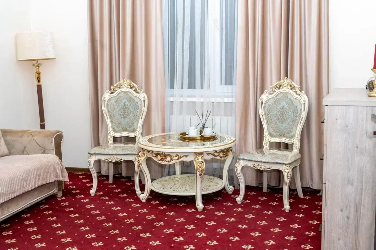 Отель Белые Ночи