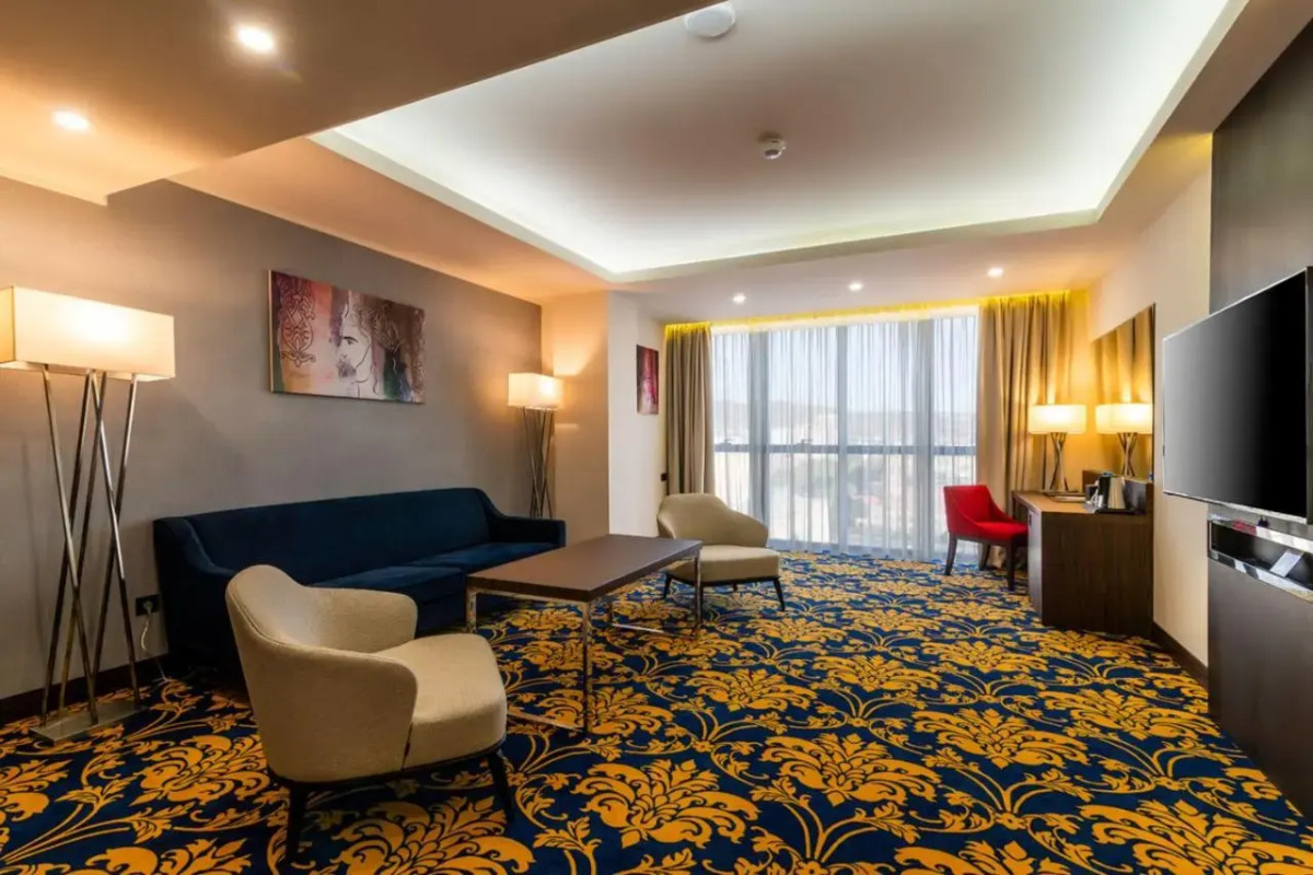 Отель Ramada and Suites by Wyndham Yerevan