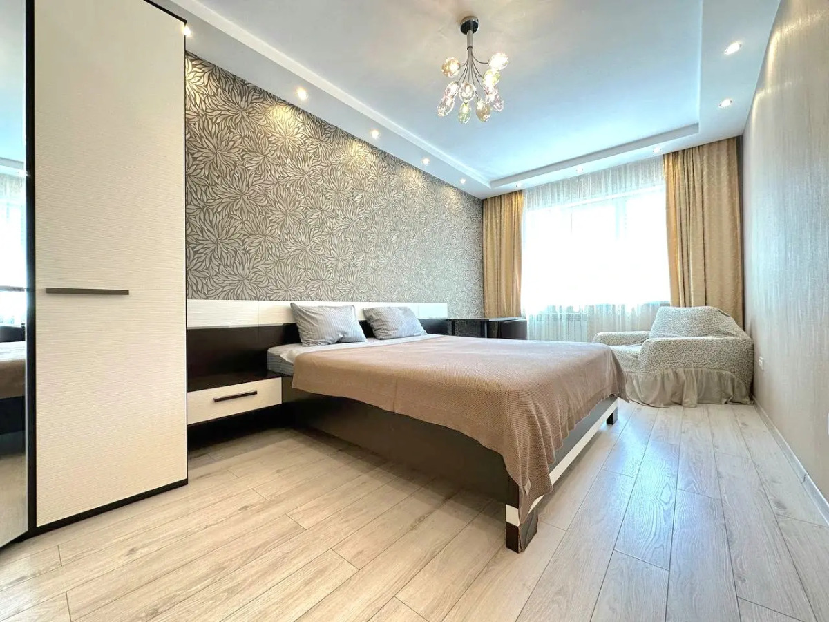 Квартира Двухкомнатная с балконом на Притомском