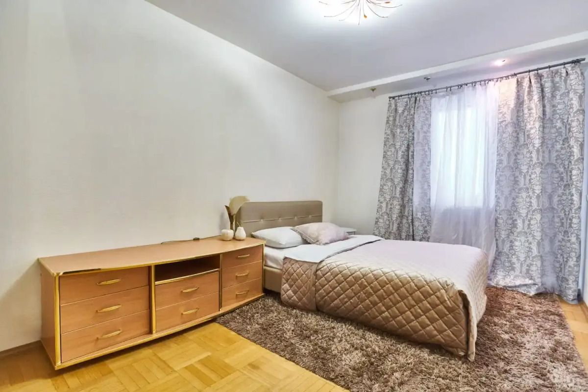 Квартира 3х Ком Большая Сурганова 88