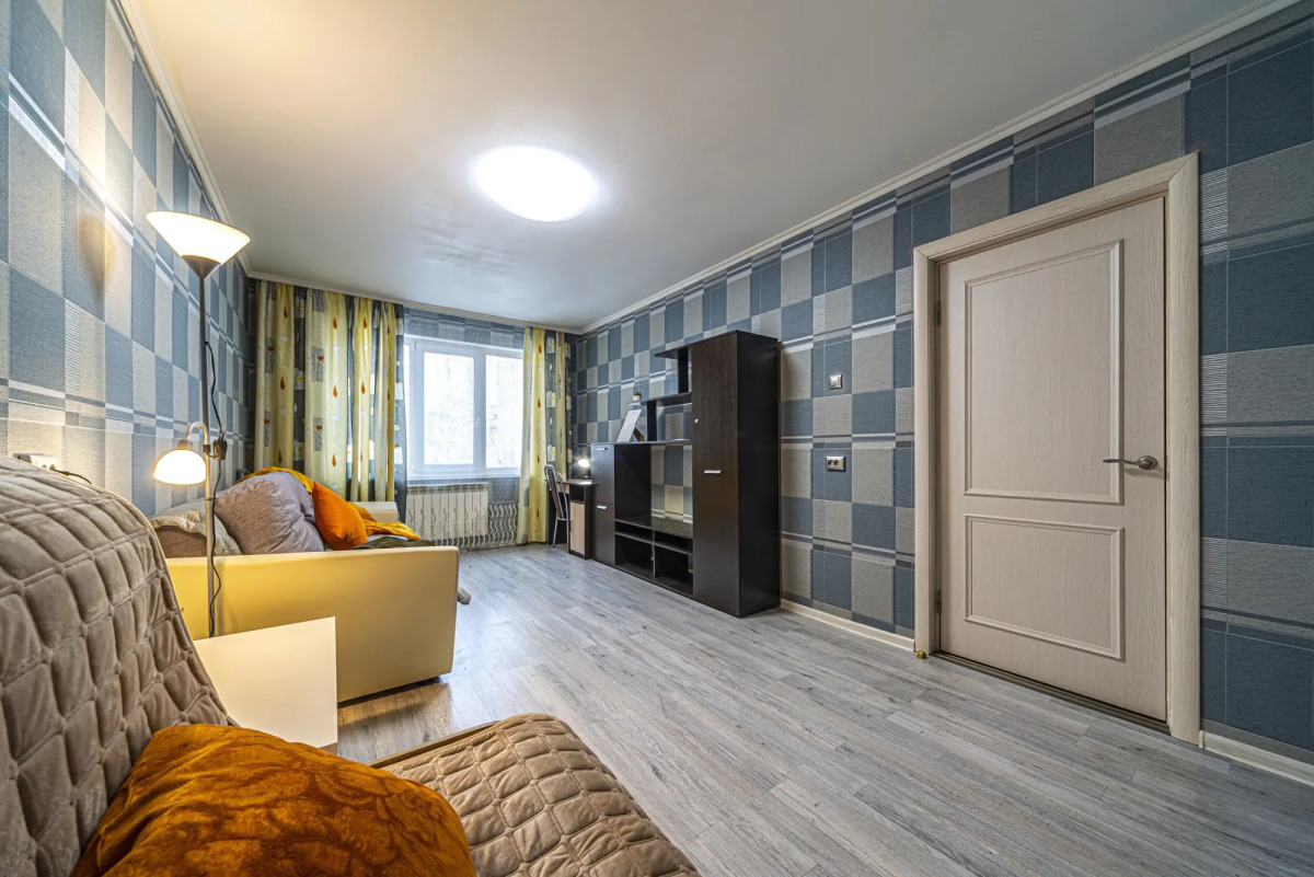 Квартира 3-х Комнатная на Гаккелевской 20 в Приморском районе