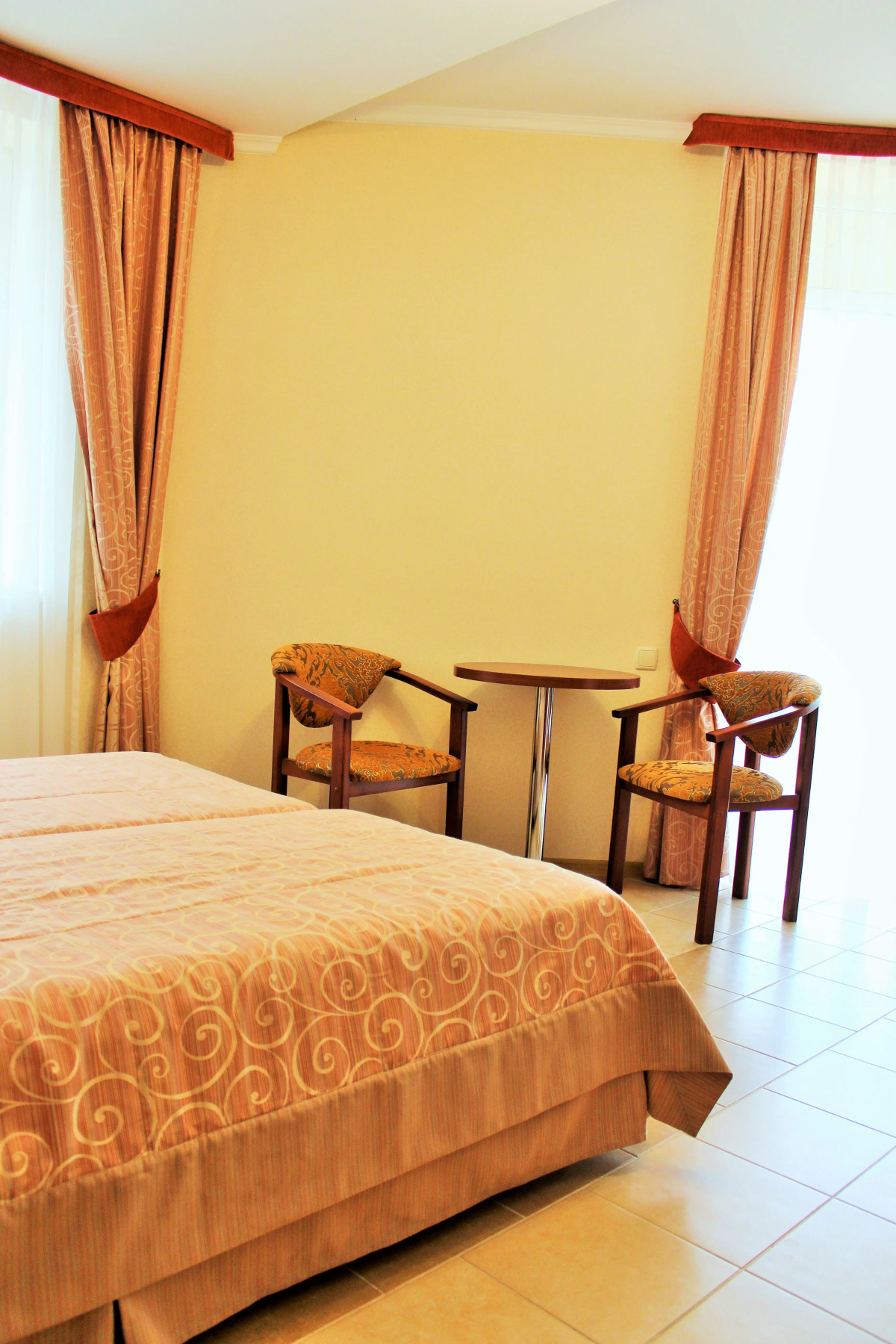 Отель Гермес