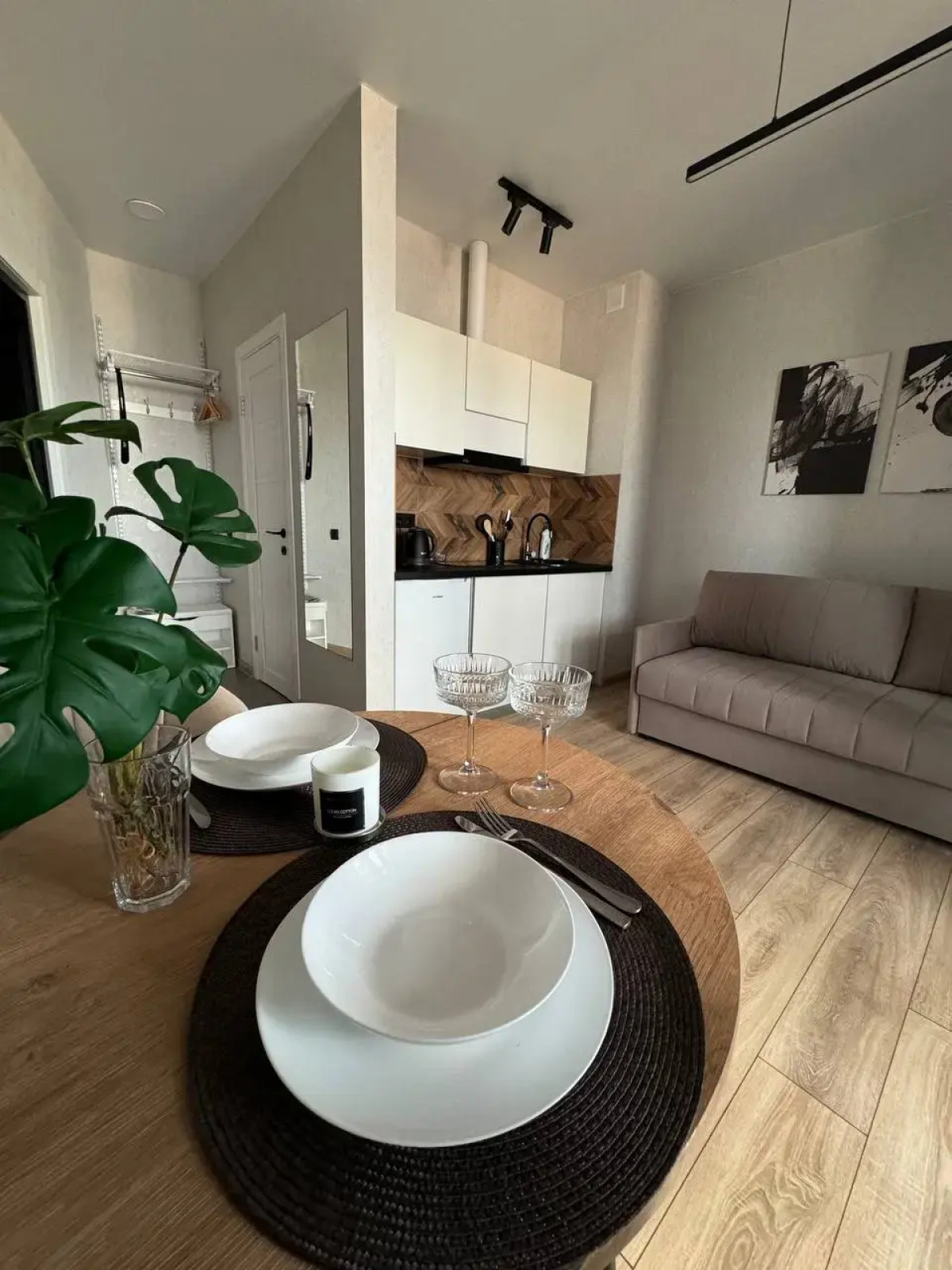 Апартаменты Семейные с красивым видом недалеко от парка Галицкого 1