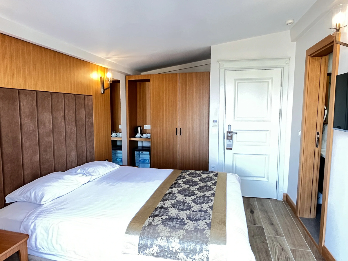 Отель Aren Suites