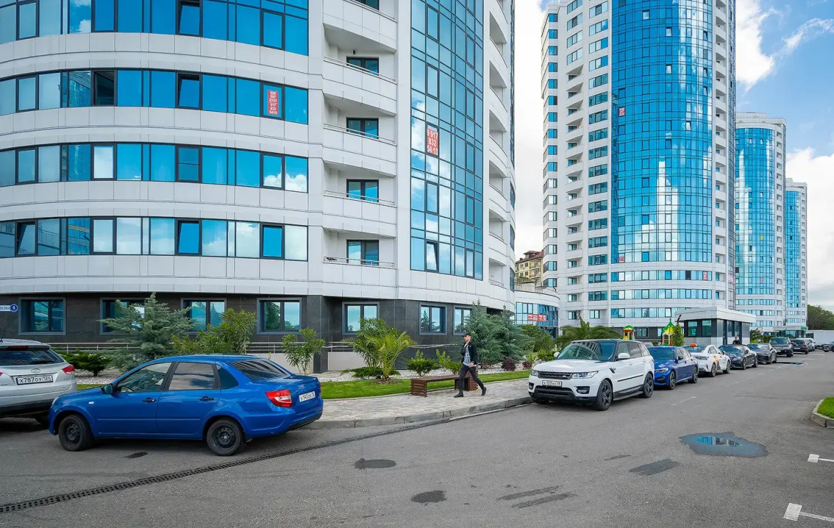 Апартаменты Morskaya Simfonya-2 с 2 сан.узлами, проектором на балконе, бассейном на территории Люкс