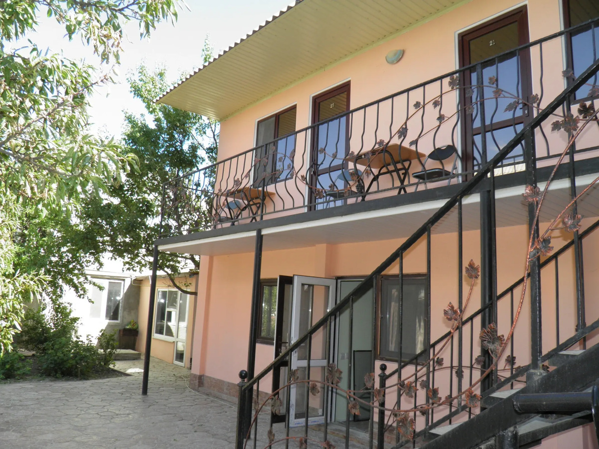 U Yudzhina Guest House