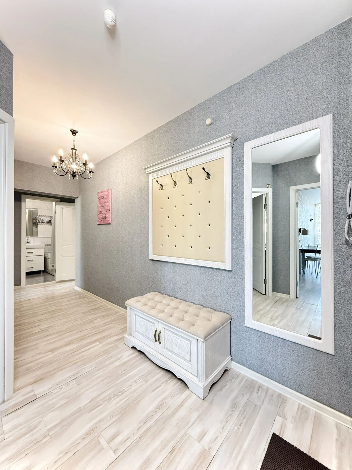 Апартаменты Шикарные трёхкомнатные в центре города вблизи Мамаева Кургана