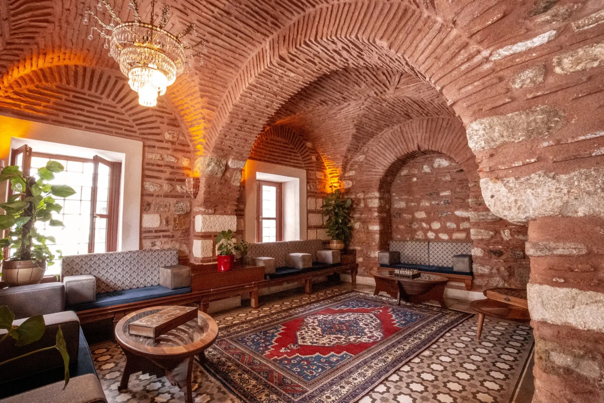 Отель Seven Hills Palace