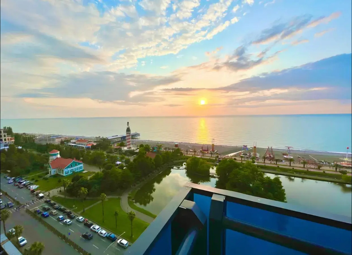 Апарт-отель Central Hotel Orbi City Batumi block ABC