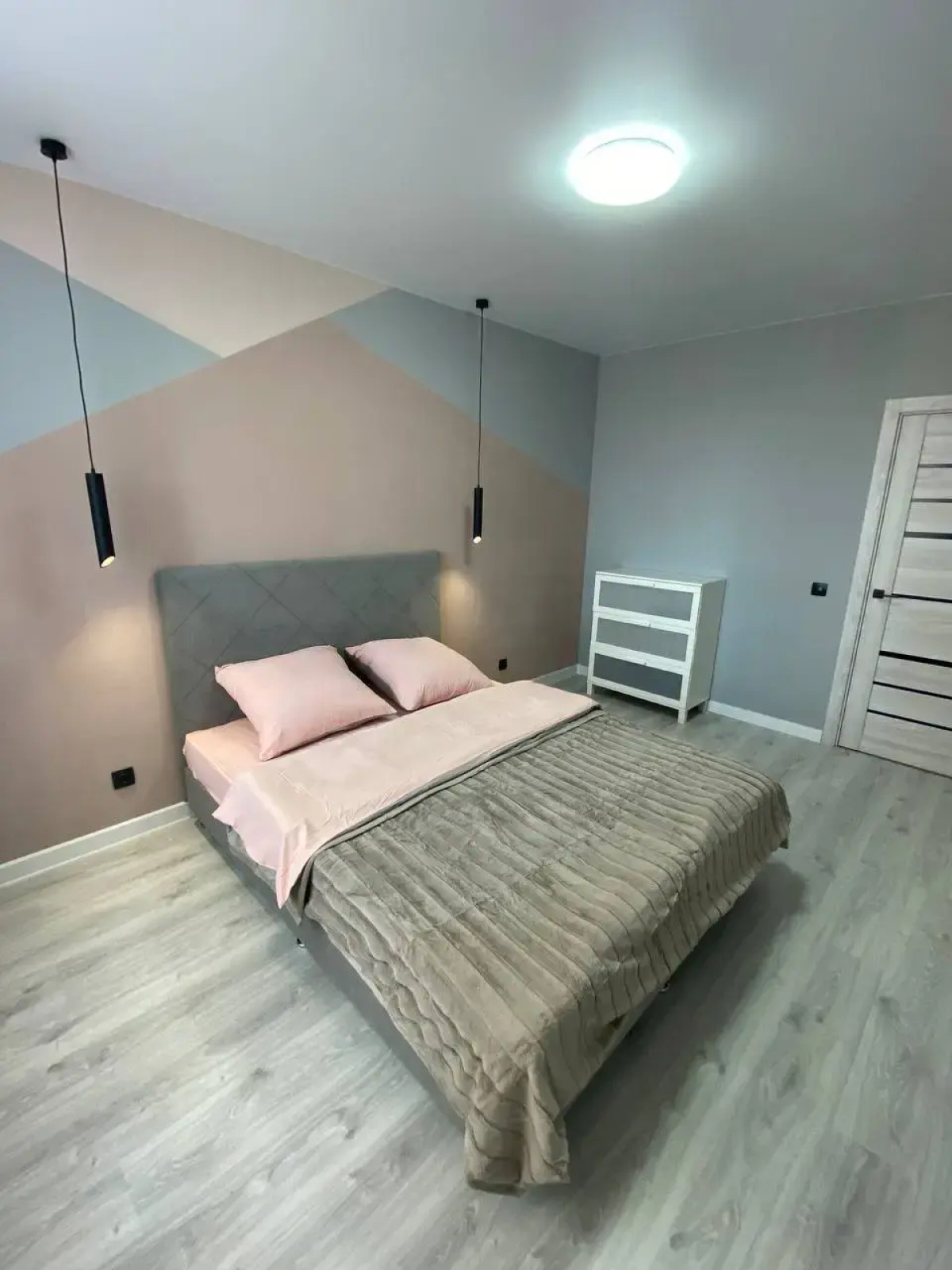 Квартира Евро Трехкомнатная  с джакузи