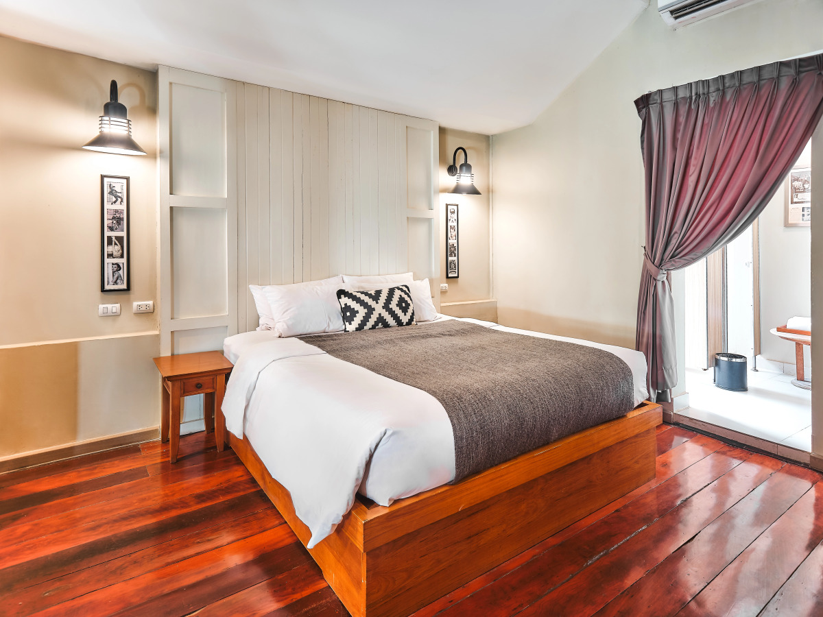 Отель Prince Theatre Heritage Stay