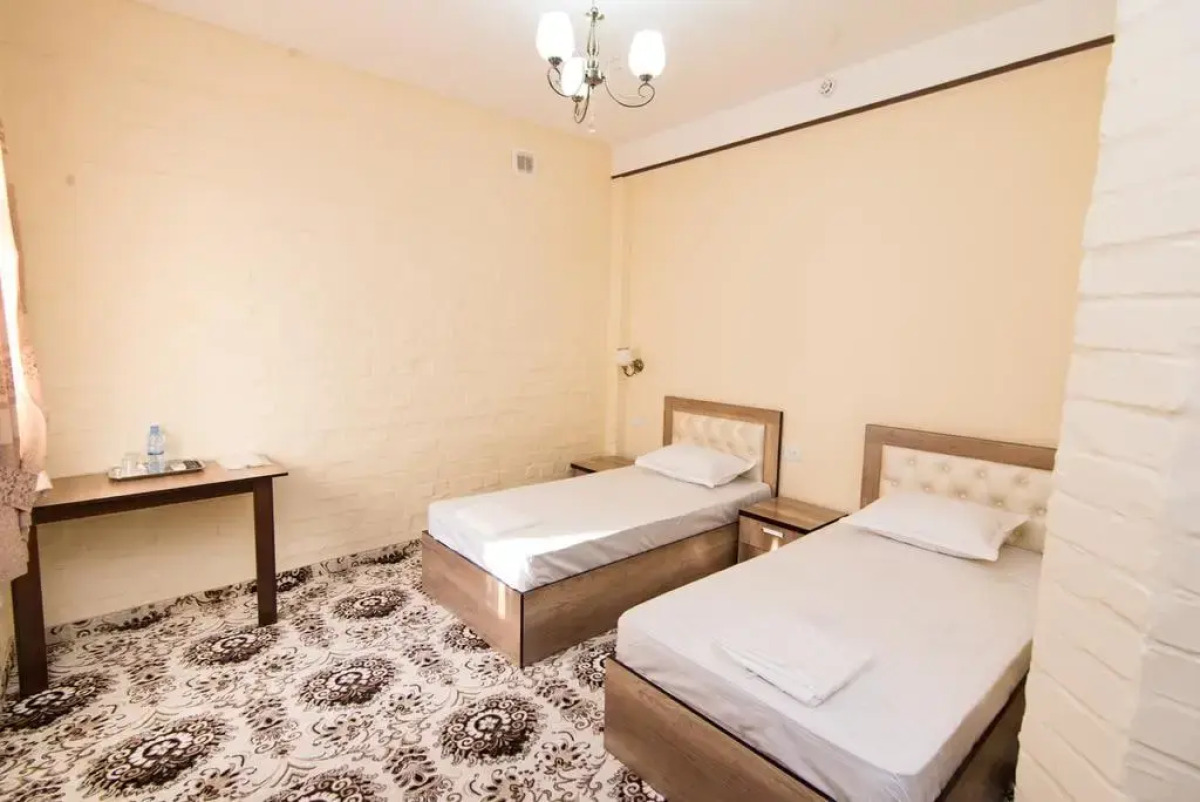 Отель Orient Grand