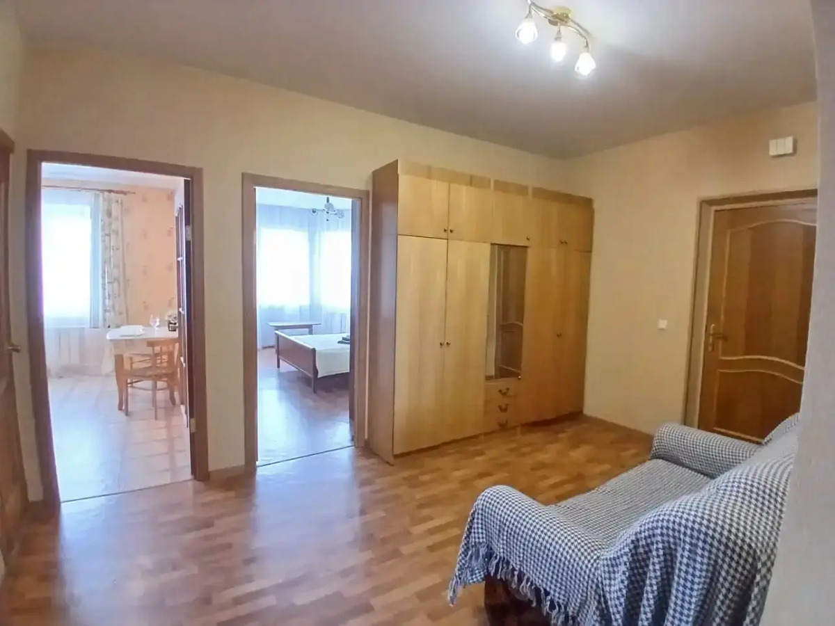 Апартаменты Яркий семейный 2х к апартамент