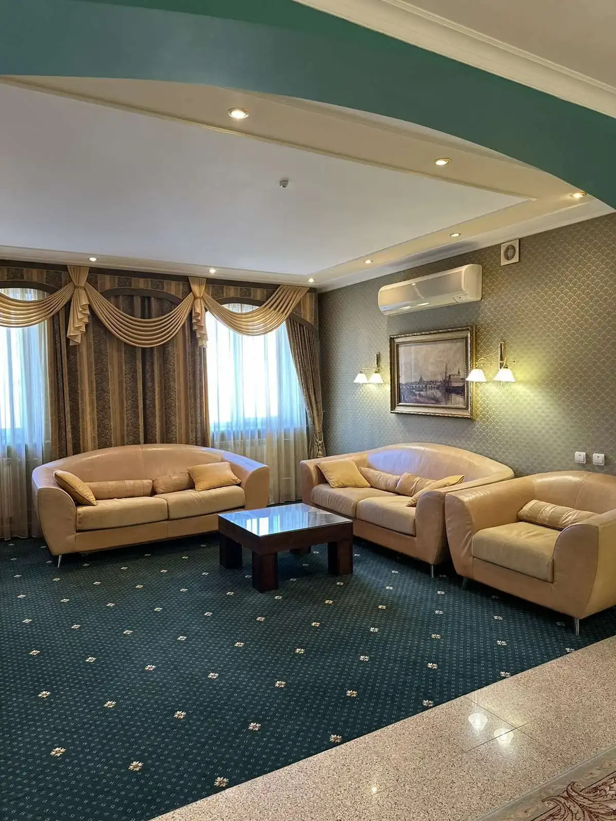 Отель Ля Ви де Шато