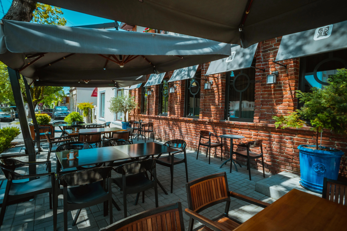 Отель Leon Boutique Hotel 4