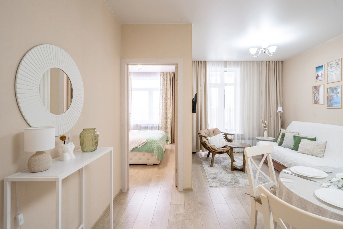 Апартаменты 1+ по Ивана Захарова 9/1