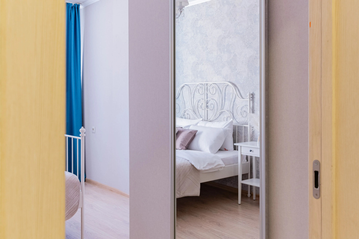 Апартаменты Петровские на А.Иванова 27