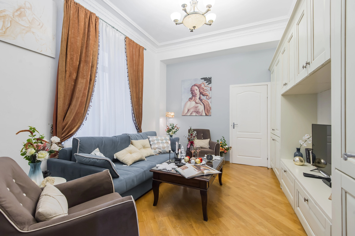Квартира GM Apartments на 16 этаже Сталинской высотки