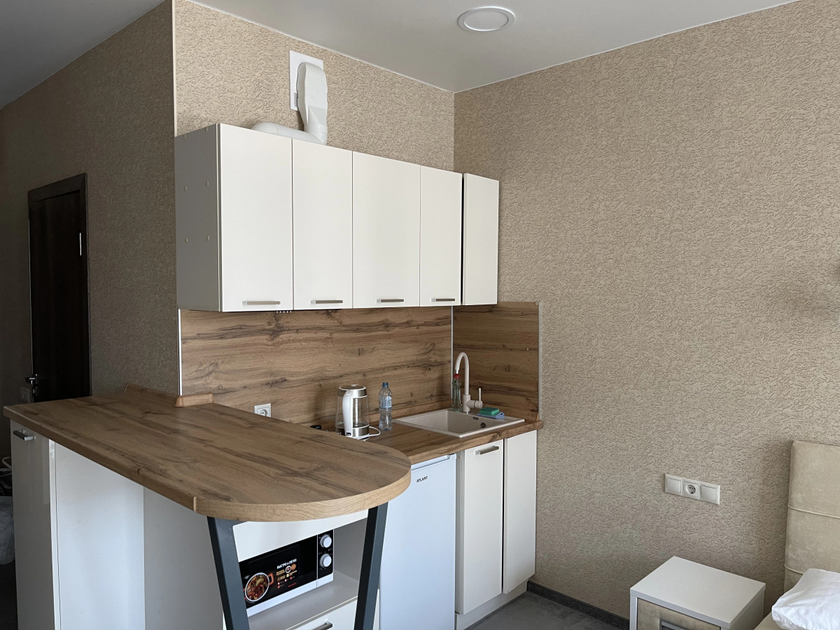 Апартаменты у моря с видом на бассейн