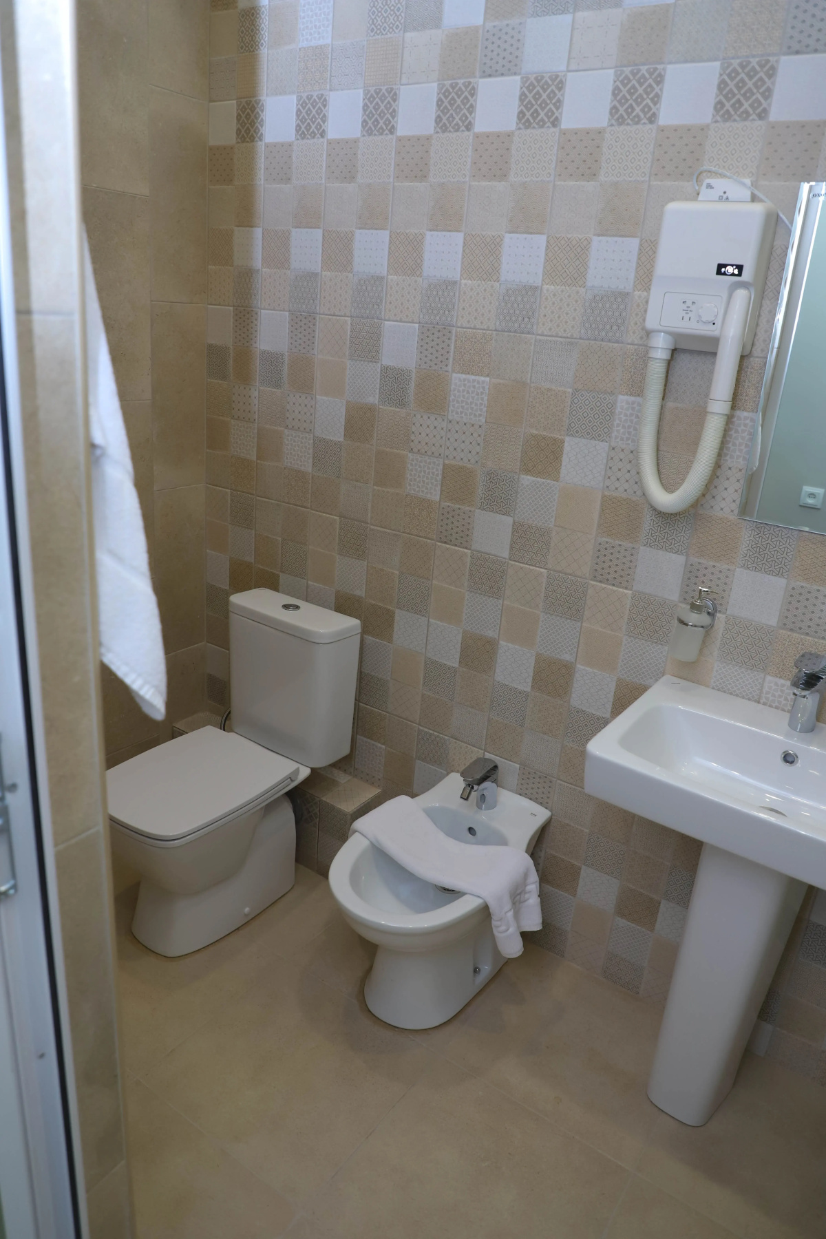Araks Hotel Complex