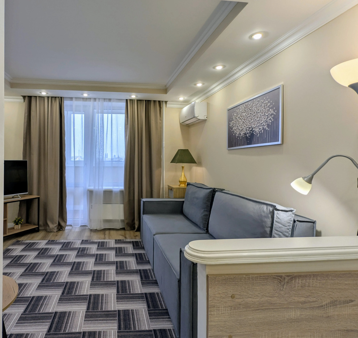 Квартира Свободна - Полянка 28