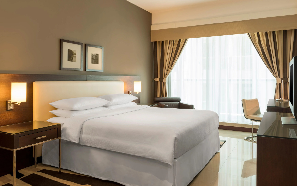 Отель Four Points by Sheraton Sheikh Zayed Road