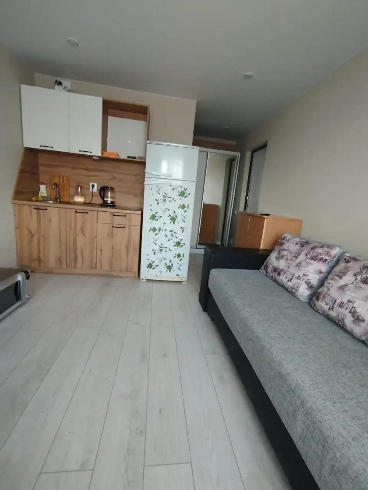 Апартаменты Уютная студия рядом с вокзалом